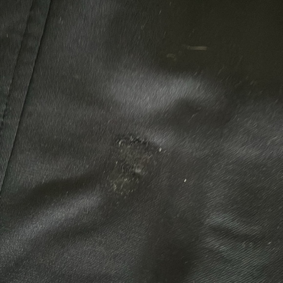 Bundle of 2 pairs of UA pants. - Picture 4 of 6